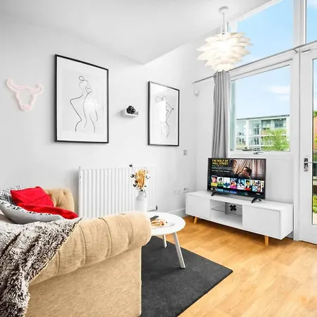 Birmingham City Centre - Terrace - King-Size Bed - Wifi - Netflix - Top Rated - 42M Exterior photo